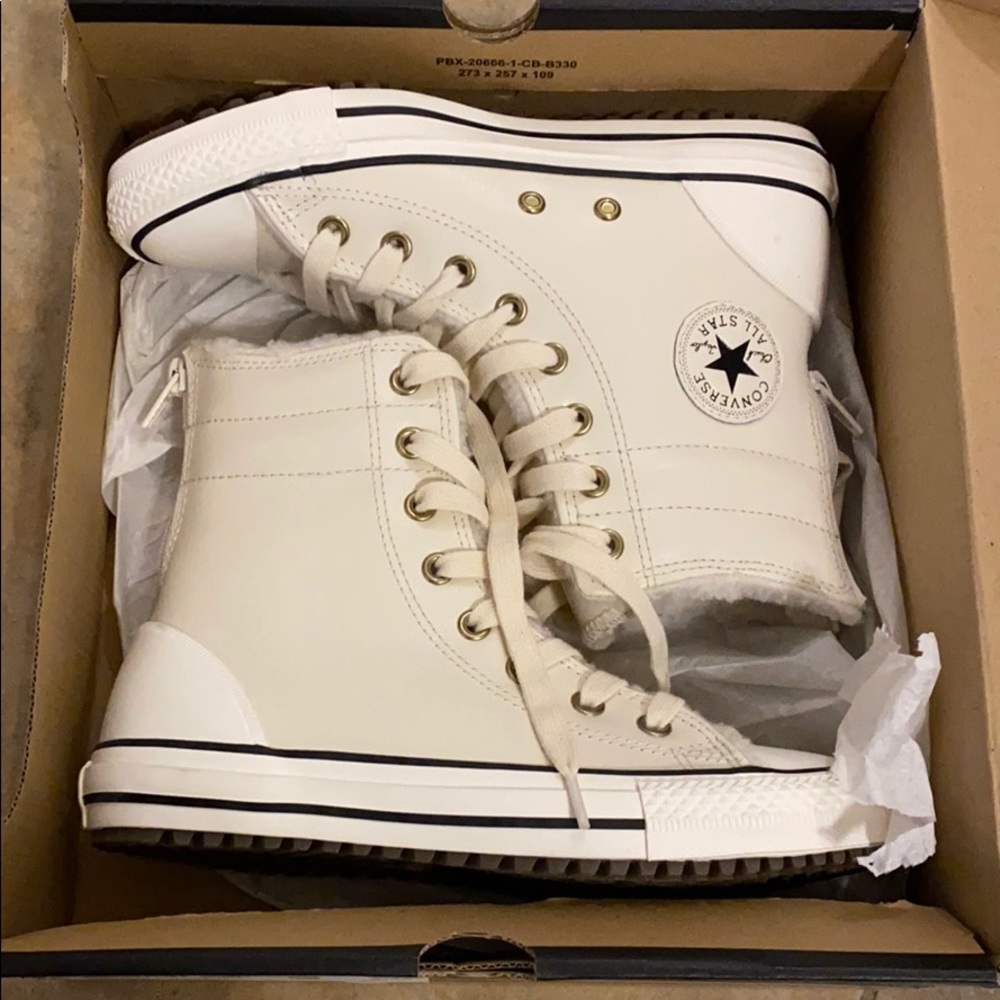Converse boot